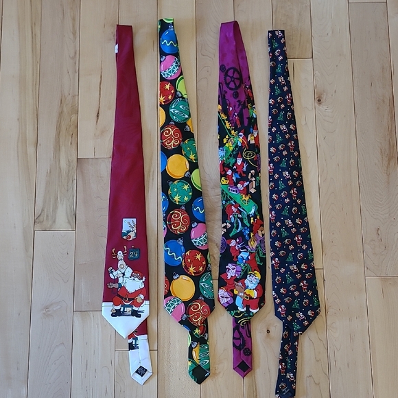 Other - 4 Colorful Christmas Ties